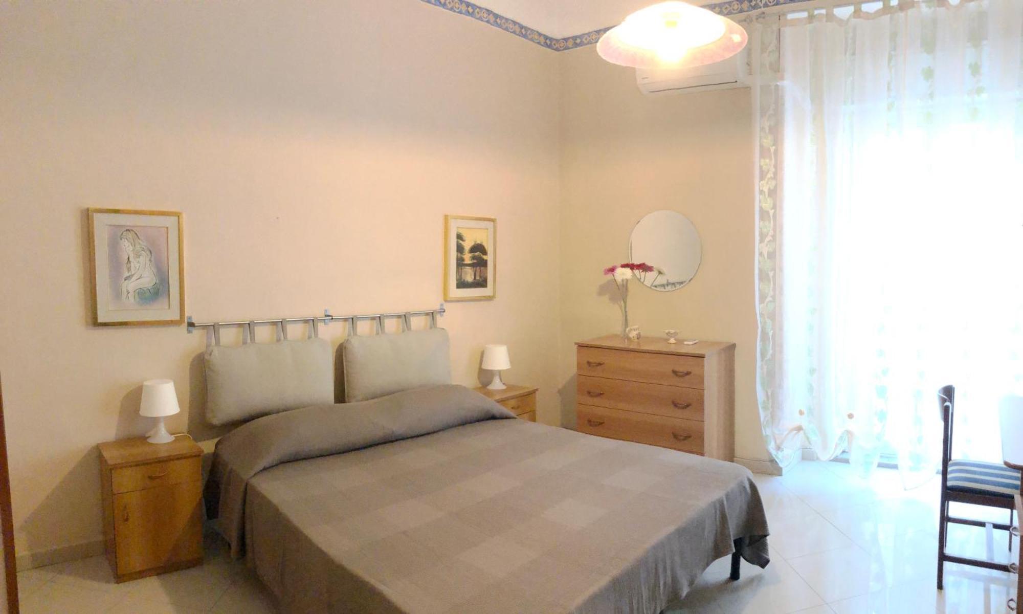Apartment For 2 In Catania, B&B Le Voci Del Mercato Екстериор снимка