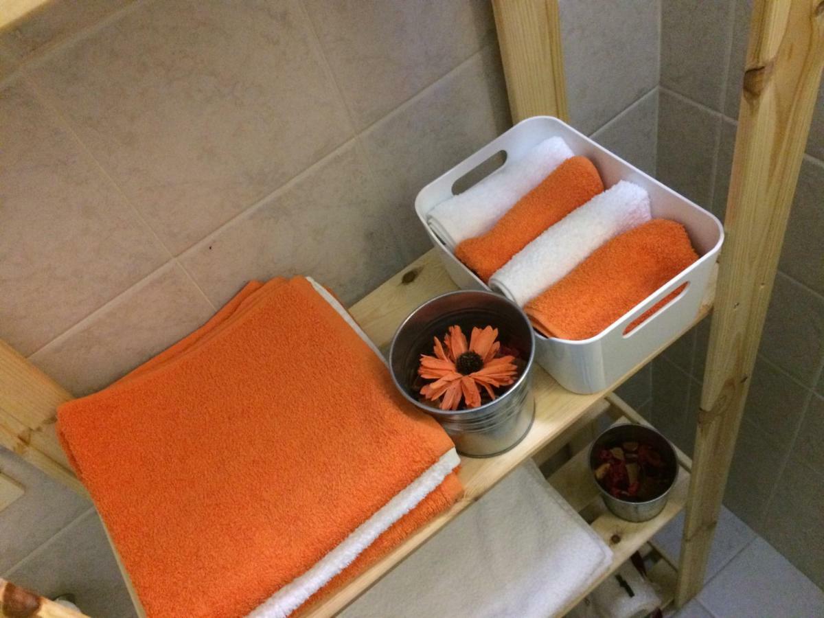 Apartment For 2 In Catania, B&B Le Voci Del Mercato Екстериор снимка